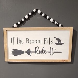 Halloween Wall Sign with Beaded Hanger